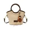 2026 Nova Bolsa Saco Retro de Veludo Fosco Design de Nicho Feminino Decoração de Miçangas Bolsa de Mão Ombro Transversal