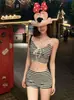 2025 Nuevo Bañador Simple a Rayas Retro para Chica Dulce con Pierna Dividida de Cintura Alta que Cubre el Vientre Adelgazante para Vacaciones para Mujeres