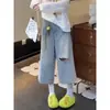 Jeans cortos rasgados de color azul claro estilo coreano para mujer, verano 2026, holgados de pierna ancha rectos vintage desgastados casuales