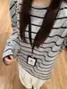 Camiseta de Manga Longa Listrada Escovada Simples Estilo Coreano para Mulheres, Primavera/Outono, Elegante Preguiçosa Solta Camada Base para Sobreposição