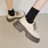 Sapatos Pequenos de Couro Estilo Britânico para Mulheres 2025 Novos Sapatos de Algodão Outono e Inverno Mocassins Sapatos Quentes com Forro de Lã Sola Grossa Francesa
