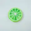Caja de Pastillas Mini Portátil de una Semana con 7 Compartimentos, Prensa Giratoria, Dispensador de Pastillas, Caja de Plástico para Medicamentos, Estampado de Frutas