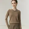 Baicaierong Outono/Inverno 2026 Suéter Feminino de Caxemira Gola V Design Versátil Malha de Lã
