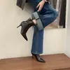 Botas Ajustadas de Piel con Punta Fina y Tacón de Aguja, Cremallera Trasera, Forro de Felpa, Estilo Retro para Tobillo, Otoño/Invierno 2026
