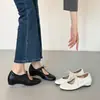 Zapatos Mary Jane Suela Suave Versátiles Bajos Zapatos de Calle Pequeños para Mujer Retro Suela Plana 2026 Mocasines Estilo Nuevo Cierre de Cordones Moño