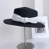 Chapéu de Palha Fashion com Fita de Bolinhas, Estilo Novo, Topo Plano para Mulheres, Chapéu de Sol para Praia de Férias de Verão, Chapéu de Palha com Proteção Solar para Exterior, Tendência