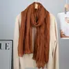 Paleta de colores Melad, bufanda color café, estilo vintage, bufanda larga de algodón y lino plisada, nueva colección 2026 para mujer, bufanda tejida