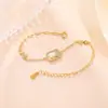 Pulsera Colgante Cuadrado de Concha Blanca Mariposa Chapada en Oro Plata de Ley S925 Yilu, Joyería de Plata Versátil de Moda de Lujo Ligero para el Trabajo