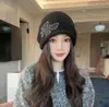 Sombrero Apilado con Cordón y Volantes de Mariposa Protección para Orejas Sombrero Cálido Otoño e Invierno Adelgazamiento Facial Pañuelo para la Cabeza Versátil para Mujer Sombrero de Frío de Moda