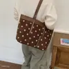 Bolso de lunares, bolso casual moderno y a la moda para mujer, bolso de hombro de gran capacidad para el trabajo, nuevo bolso tote de gamuza 2026, estilo retro