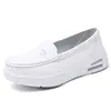 Sapatos de Enfermeira Femininos Solado Macio Respiráveis Confortáveis para Ficar em Pé por Longos Períodos Antiderrapantes Versáteis Salto Médio Solado Grosso Aumento de Altura Sapatos de Trabalho para Medicina e Saúde