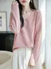 Top de punto para mujer de cuello en V para principios de otoño con delicado diseño calado, ligero y transpirable, favorecedor para el cuello, de manga larga, como capa base.