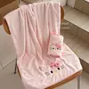 Lindo Juego de Tres Piezas de Toallas de Baño para Adultos, Absorbente, Secado Rápido, Toalla de Baño que No Suelta Pelusa, Toalla tipo Bata de Felpa Coralina Sin Algodón