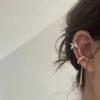 Japonés y coreano nuevo estilo frío borla cadena clip para hueso de la oreja sin perforación creativo temperamento simple diamante completo mariposa clip para la oreja para mujer