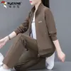 Chaqueta Pájaro Carpintero Traje Deportivo de Tres Piezas para Mujer Primavera y Otoño 2025 Nueva Moda Femenina Cuello Simple Ropa Casual