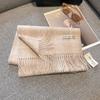 Bufanda de lana australiana de estilo dulce de invierno estilo coreano con atmósfera a cuadros, gruesa y cálida, para estudiantes.
