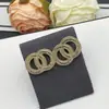 Nuevos Pendientes Doble C de Resina Acrílica Estilo Chanel 2025 para Mujer, Aguja de Plata, Pendientes Dopamina de Lujo de Alta Gama al por Mayor