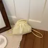 Fresco y refrescante, con una neblina lechosa y un calor suave, cuadros a rayas, dulce y juvenil, adecuado para estudiantes, con sentido de atmósfera, adecuado para ir al trabajo y viajes ligeros, una mochila pequeña