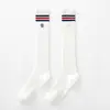 Meias levemente modeladoras, de comprimento até o tornozelo, em estilo outonal e preppy, com design texturizado, feitas de algodão penteado, com propriedades antiderrapantes e detalhes bordados, adequadas para uniformes JK