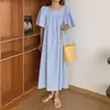 Em Estoque, Fotos Reais de Vestido Quadrado Azul Leite Macio Estilo Chic Coreano com Clavícula Exposta, Comprimento Longo, Mangas com Babado, Disponível em 3 Cores