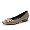 Zapatos de Mujer con Hebilla Cuadrada y Tacón Grueso Estilo Nuevo Primavera 2024 Zapatos de Mujer en Charol Gris Elefante Tacones Altos Versátiles con Punta Cuadrada y Apertura Baja