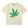 Muitas Marcas Europeias e Americanas da Moda Têm o Mesmo Estilo que Celebridades, com Camisetas de Letras da Nova Temporada, Modelos Básicos para Homens e Mulheres, e Camisetas Básicas