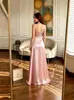 WW030 Europeo y Americano Francés Adelgazante Lujo Ligero Satén Rosa Moldeador de Cintura Elegante Vestido de Noche para Banquete