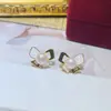 Brincos de Pérola de Água Doce Naturais Agulha S925 para Mulheres Design de Borboleta Brincos de Pérola Frescos e Fofos Tendência Novos Brincos
