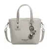 Bolsa de sino de estilo estrangeiro de alta qualidade feminina 2024 nova bolsa de ombro casual para todos os jogos bolsa de balde portátil de moda