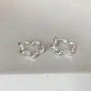 Pendientes minimalistas de flor de ola hueca irregular para mujer, simples, de alta gama, de moda, modernos, para el día a día