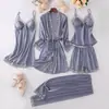 Pijamas de Casamento Feminino Conjunto de Cinco Peças Primavera e Outono Verão Seda Gelada Alça Sexy Tamanho Grande Camisola de Recém-casada Roupão de Noiva Deste Ano de Vida