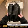 Sapatos femininos de couro estilo japonês de nicho, novo modelo da primavera de 2026, mocassins marrons estilo britânico, sapatos de sola única JK retrô
