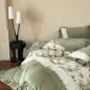 Conjunto de Cuatro Piezas de Terciopelo de Leche de Invierno de Gama Alta con Bordado de Encaje Ancho Juego de Cama Cálido Espeso de Franela Sábana Funda de Edredón