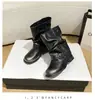 Botas pretas de cano médio, com sola grossa e salto grosso, botas de cowboy estilo Western, novos estilos para verão e outono, botins, botas estilo Dr. Martens