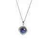 Collar de Flor de Rosa con Colgante de Camelia Redonda Perfecta de Plata, Estilo Oscuro Dulce y Fresco, Colgante de Perla Negra Lujoso y de Alta Gama para Mujer