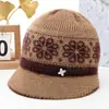 Otoño Invierno Mujer de mediana edad y anciana Cálido con felpa interior Sombrero de lana para madre Sombrero de pescador tejido con protección para las orejas y protección contra el frío de pelo de conejo para señora mayor abuela