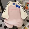 Camiseta de Manga Corta con Estampado de Letras Color-Blocking de Tendencia en Nicho, Casual de Verano Holgada Estilo Pareja Estilo Perezoso Top