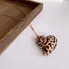 Collar de Perlas Cilíndricas Artificiales de Ojo de Tigre con Cuentas, Cadena de Lana Apilable y Usable a la Moda, Collar de Otoño e Invierno de Alta Gama para Mujeres