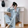 2026 Novo Pijama Feminino Primavera e Outono Seda Gelada Manga Longa Tamanho Grande Conjunto Verão Cor Sólida High-End Calça Wide Leg Roupa de Casa