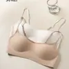 Sujetador de verano fino invisible sin costuras para mujer con escote bajo, tirantes finos, push-up para busto pequeño, sujetador líquido base color piel