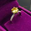Anillo de imitación de diamante Mosane de 2 quilates con diseño de Reina de Hielo para mujer, chapado en platino, con flor de palo para boda, anillo de diamantes de lujo a la moda.