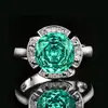 Set de Joyería Pendientes Collar Anillo Verde Esmeralda Octagonal Moda Gama Alta Diseño de Nicho para Mujer Venta al por Mayor en Stock