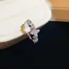 Lujo Ligero, Sensación de Alta Gama, Anillo Abierto Versátil de Circonia en Fila Cruzada, Color Plateado de Alta Gama, Anillo Exquisito de Nicho para Dedo Índice de Amistad