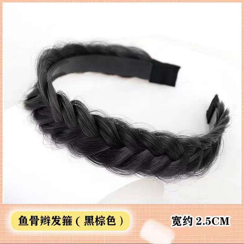 棕黑色