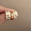 Brincos de Agulha Prata com Diamantes e Pérolas, Design de Borla em Flor, Brincos Estilosos e Luxuosos com um Toque de Alto Padrão