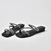 Pantuflas de Pedrería para Mujer para Verano Ropa de Exterior 2024 Nueva Moda Popular Versátiles de Nicho Sandalias Planas de Alta Gama