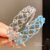 Pulsera hueca abierta tejida en cruz con cuentas, moderna y versátil para el uso diario, de lujo ligero con un toque de alta gama, joyería versátil para mujer