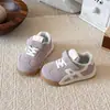 Zapatos casuales transpirables de suela blanda para primavera y otoño para la escuela de niños y niñas, zapatos Cortez de cuero para niños, zapatillas de moda antideslizantes