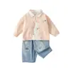 Conjunto Cardigan de Tricô Dianxi Spring Novo Estilo para Bebês Meninas, Jaqueta Suéter, Camisa e Calça Jeans Conjunto de Três Peças