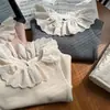 Camiseta térmica de forro polar para niña, nuevo estilo otoño/invierno 2026, mono de forro polar para niño con cuello de encaje, camiseta gruesa para bebé